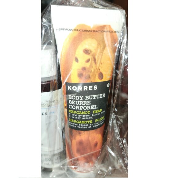 Korres Vanilla Guava & Bergamot Pear Body Butters & Sea Lavender Shower Gel Kit - Picture 4 of 6